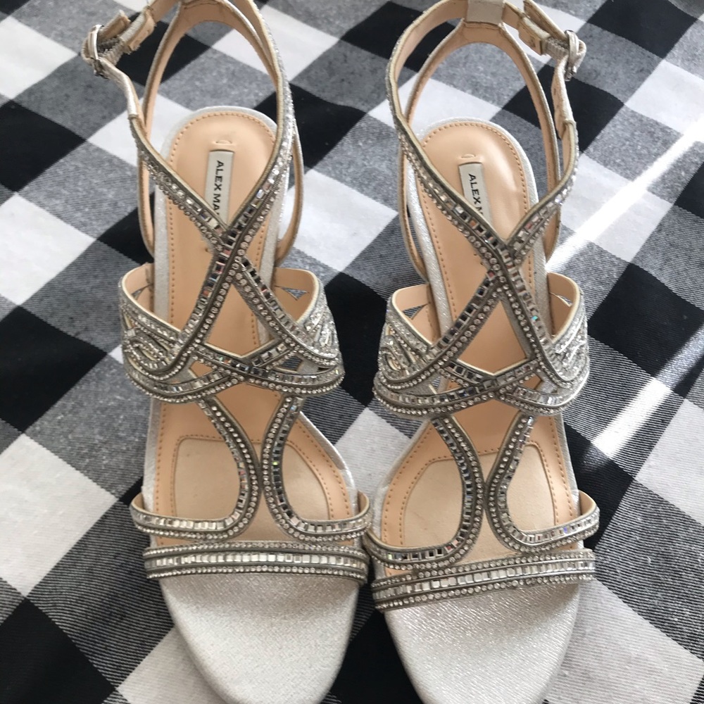 Alex Marie silver heals